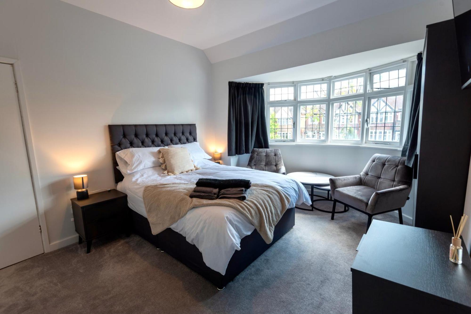 Double Room In Refurbished 5 Bed Home With Wifi And Tv BW Room 4 Солихалл Экстерьер фото
