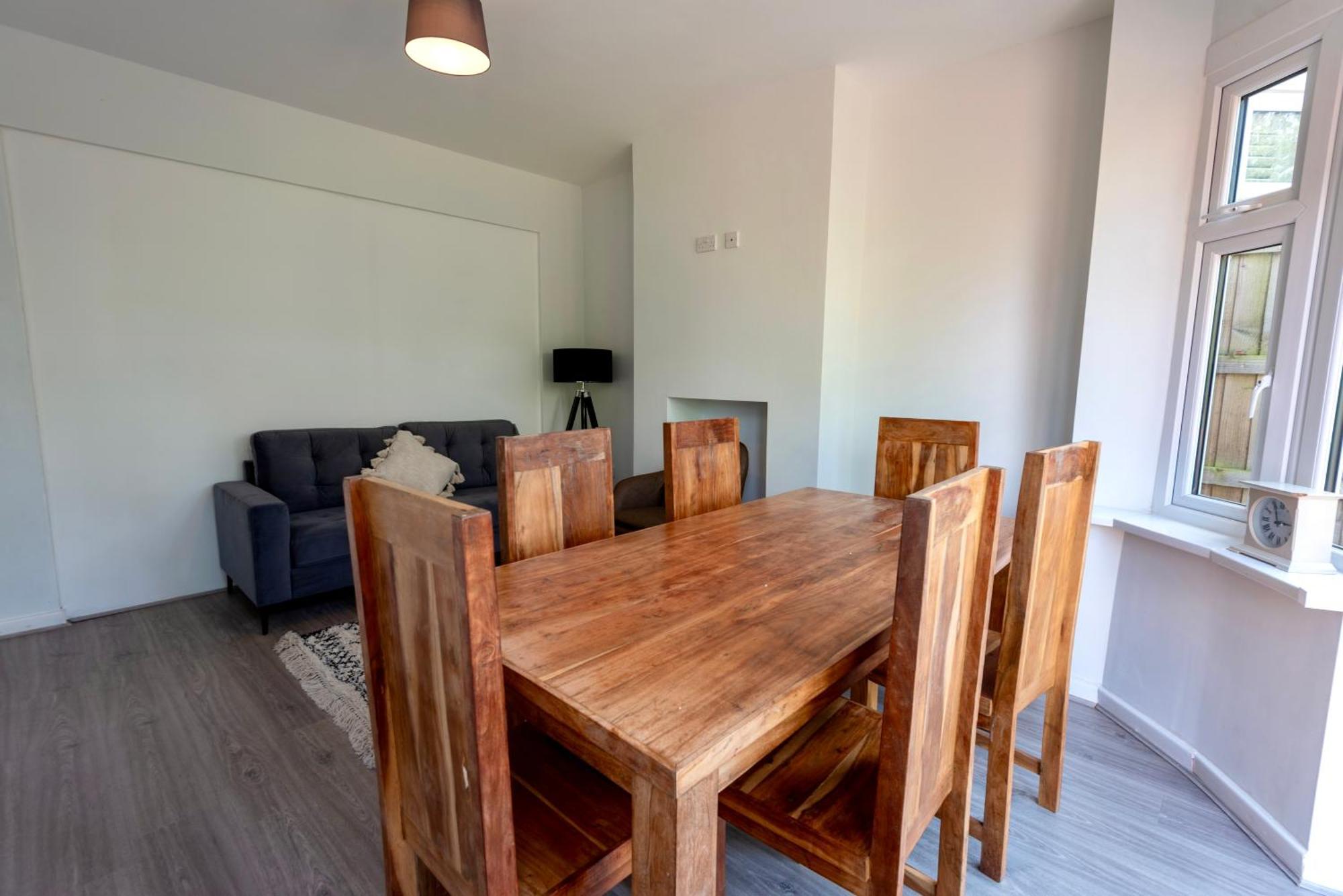 Double Room In Refurbished 5 Bed Home With Wifi And Tv BW Room 4 Солихалл Экстерьер фото